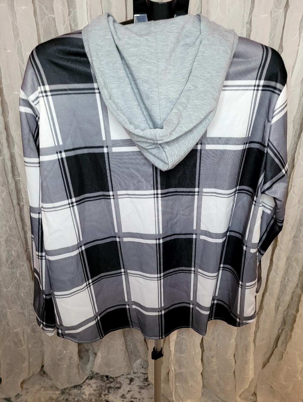 Black White Gray Mix Media Plaid Hooded Flannel Shirt Jacket Button Down Shacket - Picture 4 of 5